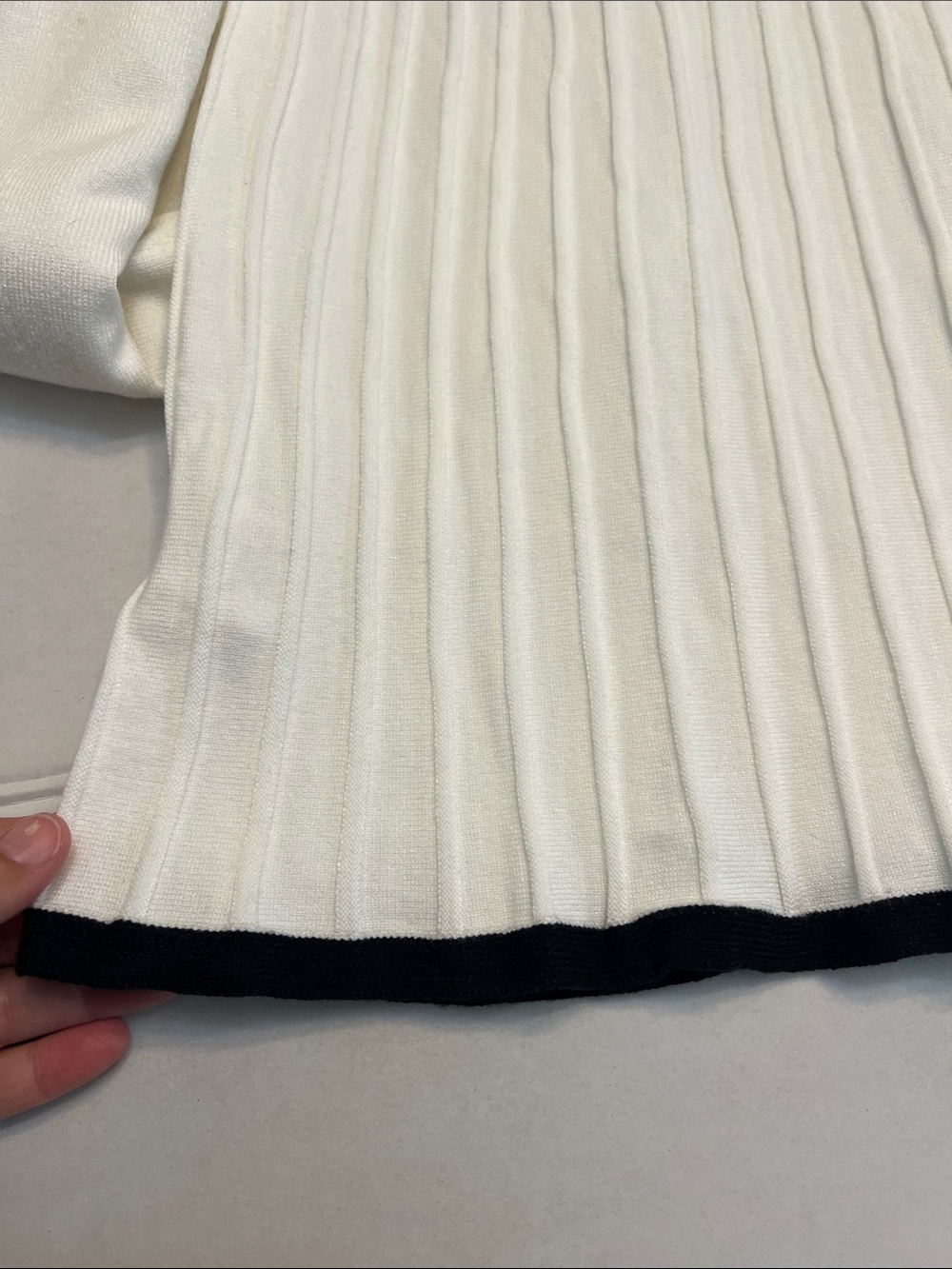 Commense Cream Knit Two-Piece Skirt Set with Black Trim - Picture 10 of 14